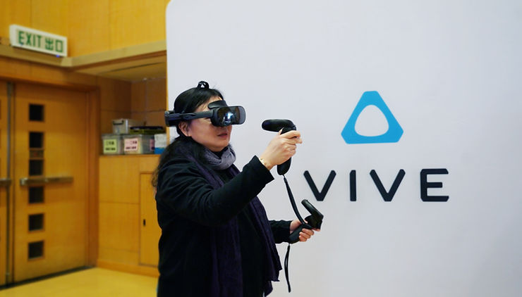 VIVERSE與UFO Tech Academy在2024 AI & VIVERSE XR數碼藝術應用教師研討會中展示XR 技術和 AI 在元宇宙中的最新應用